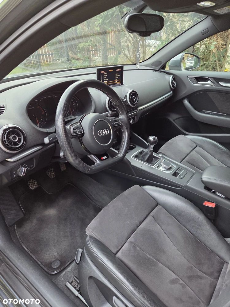 Audi A3 Sportback 2.0 TDI Ambiente - 33