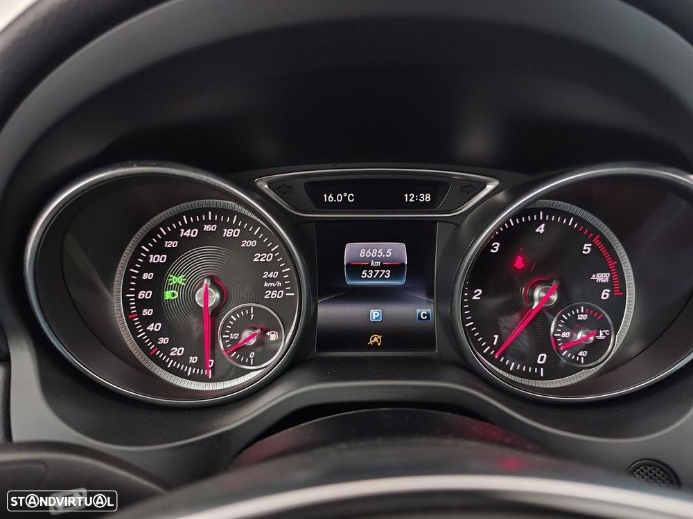 Mercedes-Benz CLA 180 d AMG Line - 19