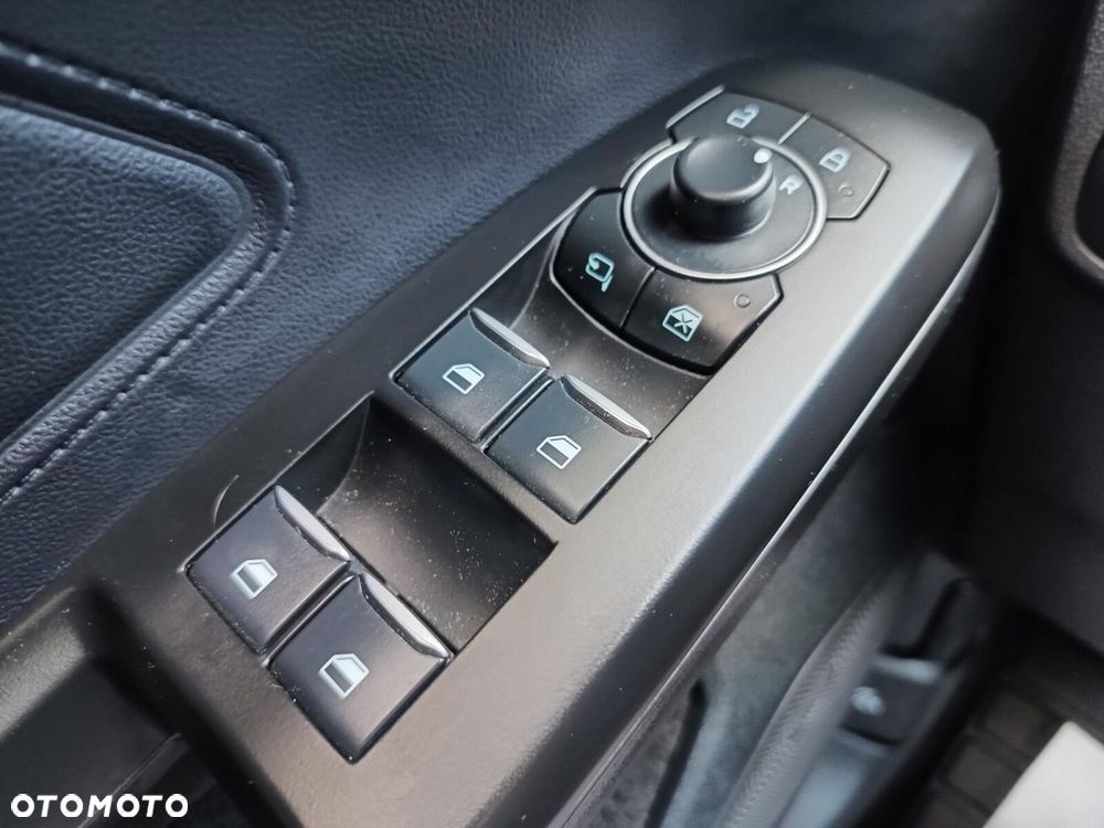 Ford Focus 1.5 EcoBlue Titanium X - 21