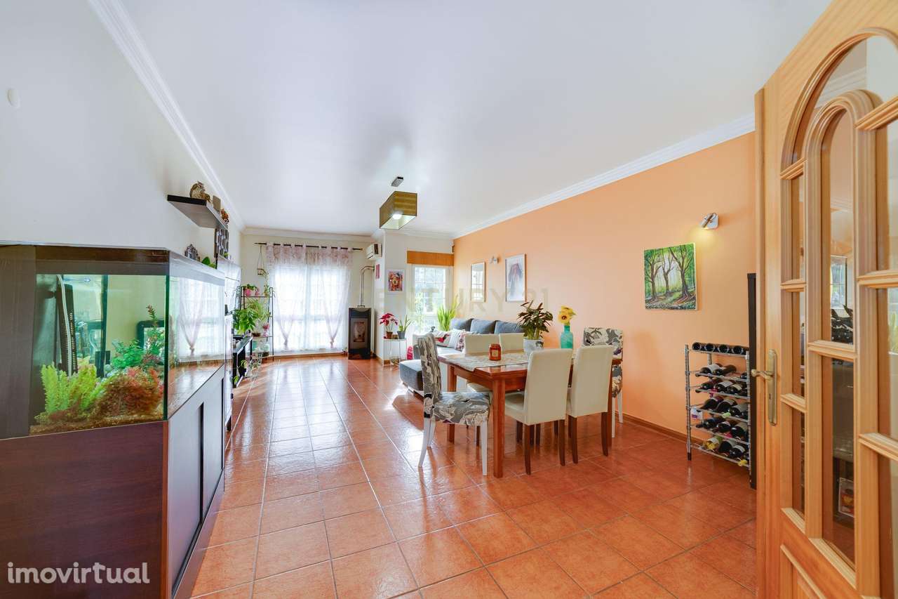 Espaçosa Moradia T3 em Quinta do Anjo, Palmela - Grande imagem: 2/36