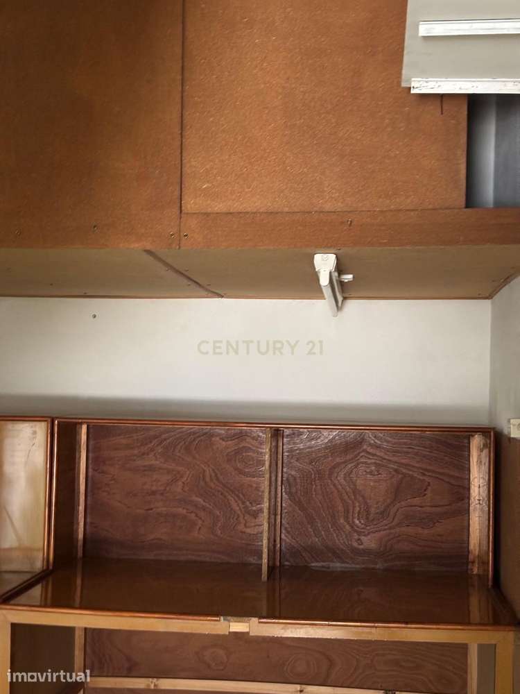 Garagem, Para Arrendar, na Ramada, Odivelas - Grande imagem: 2/10