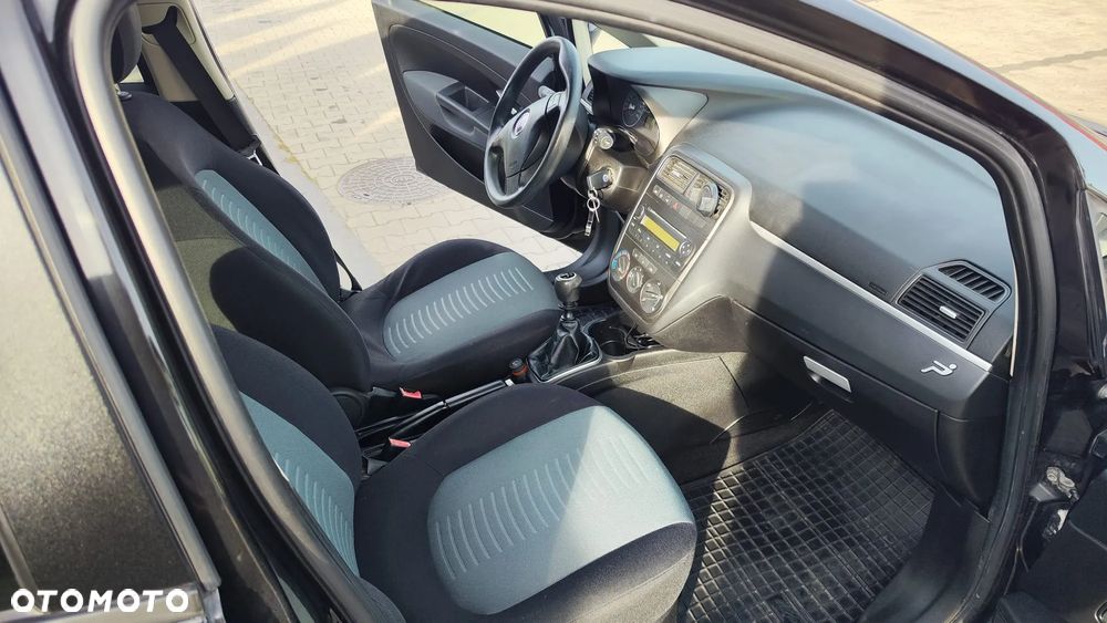 Fiat Grande Punto - 7