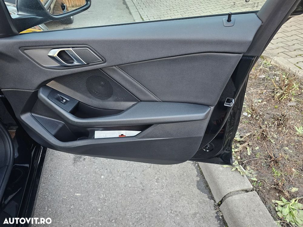 BMW Seria 1 118d Aut. Sport Line - 37