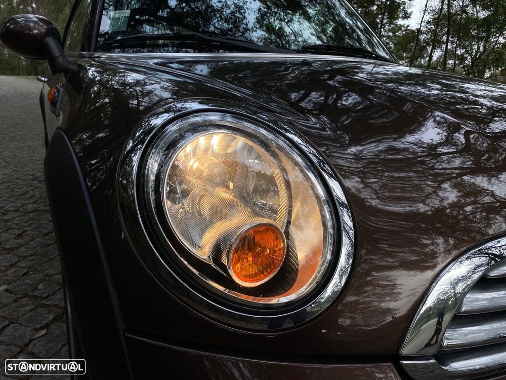 MINI 3 Portas Cooper D - 16