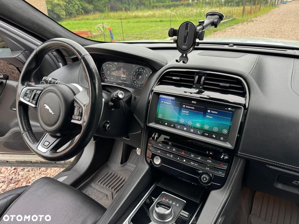 Jaguar F-Pace 2.0 i4P AWD R-Sport - 23