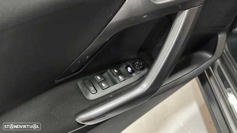 Peugeot 2008 1.6 BlueHDi Style - 19