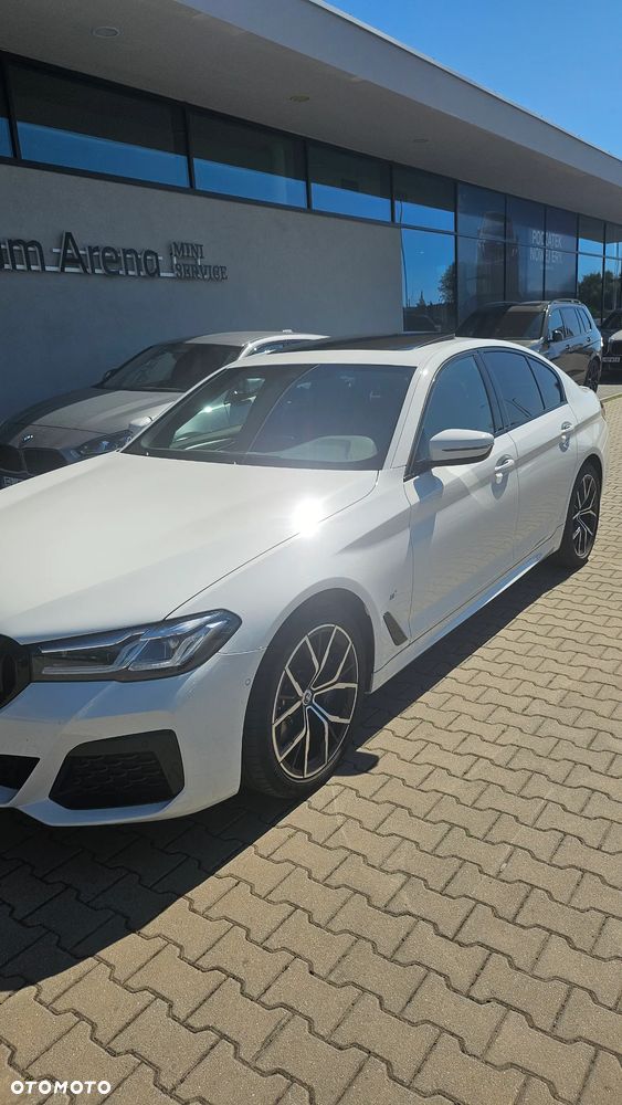 BMW Seria 5 540d xDrive mHEV M Sport sport - 16