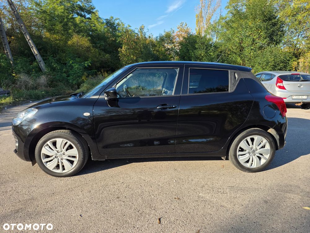 Suzuki Swift 1.2 Premium Plus CVT - 8
