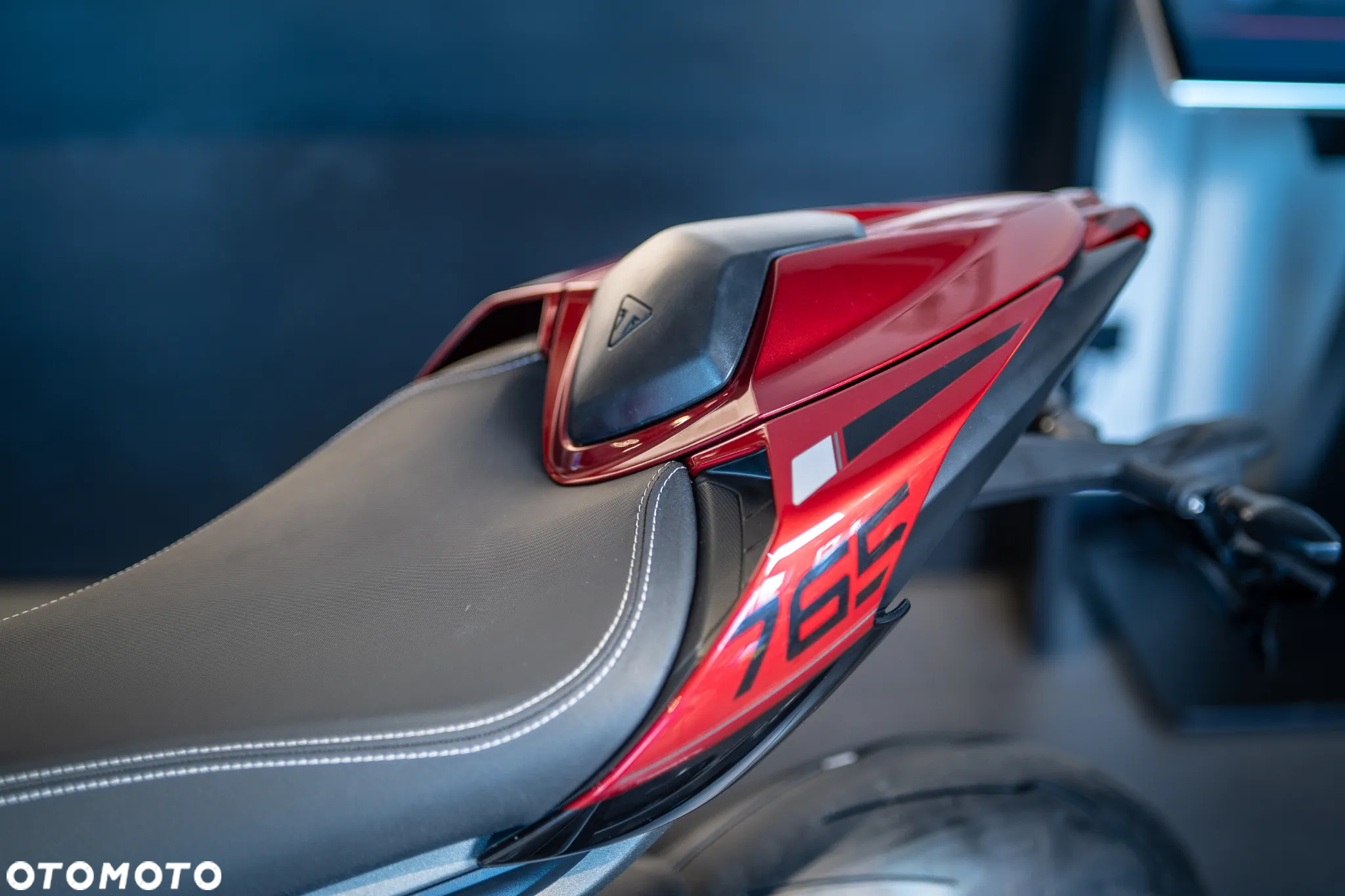 Triumph Street Triple - 9
