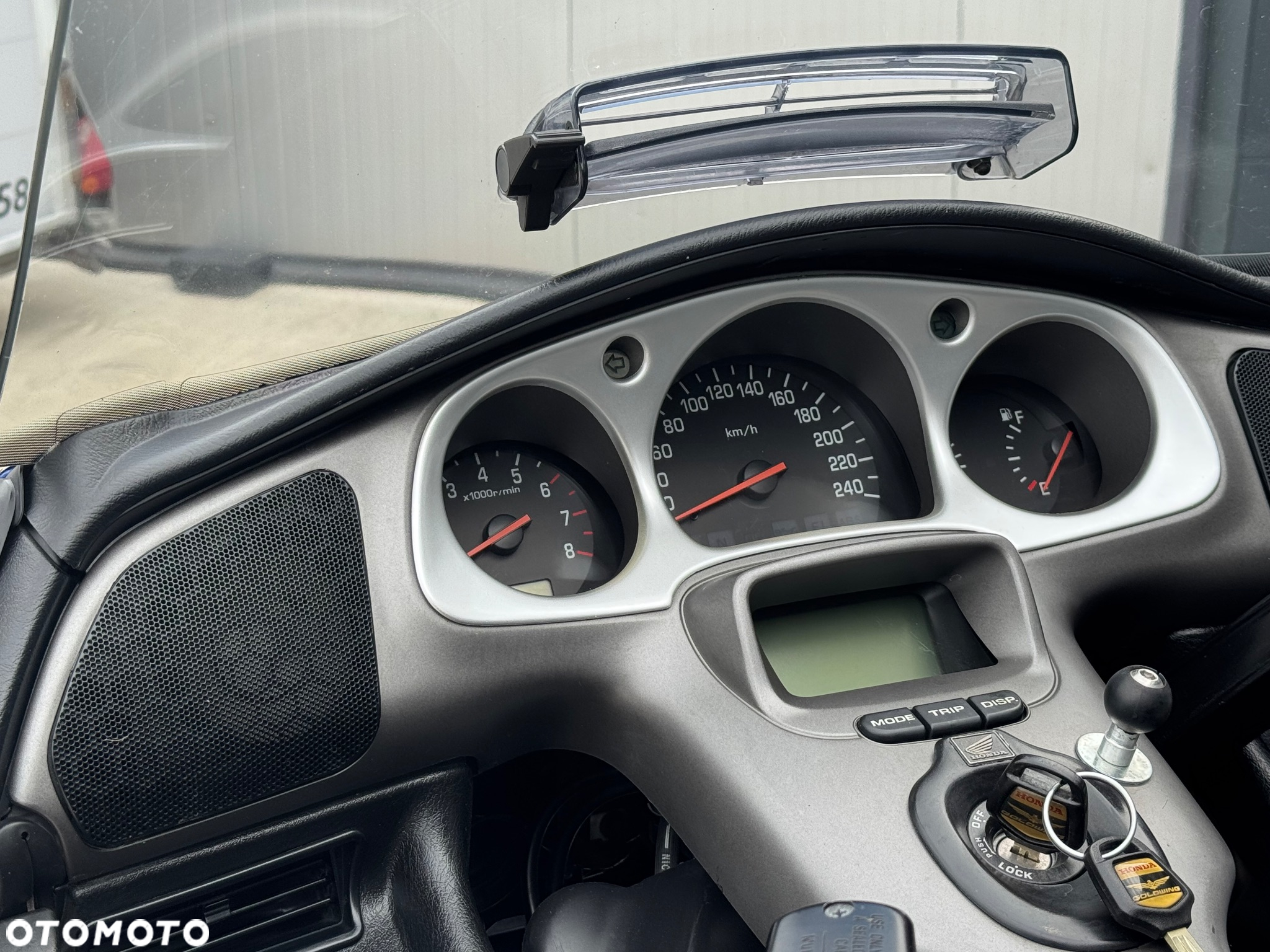 Honda GL - 28