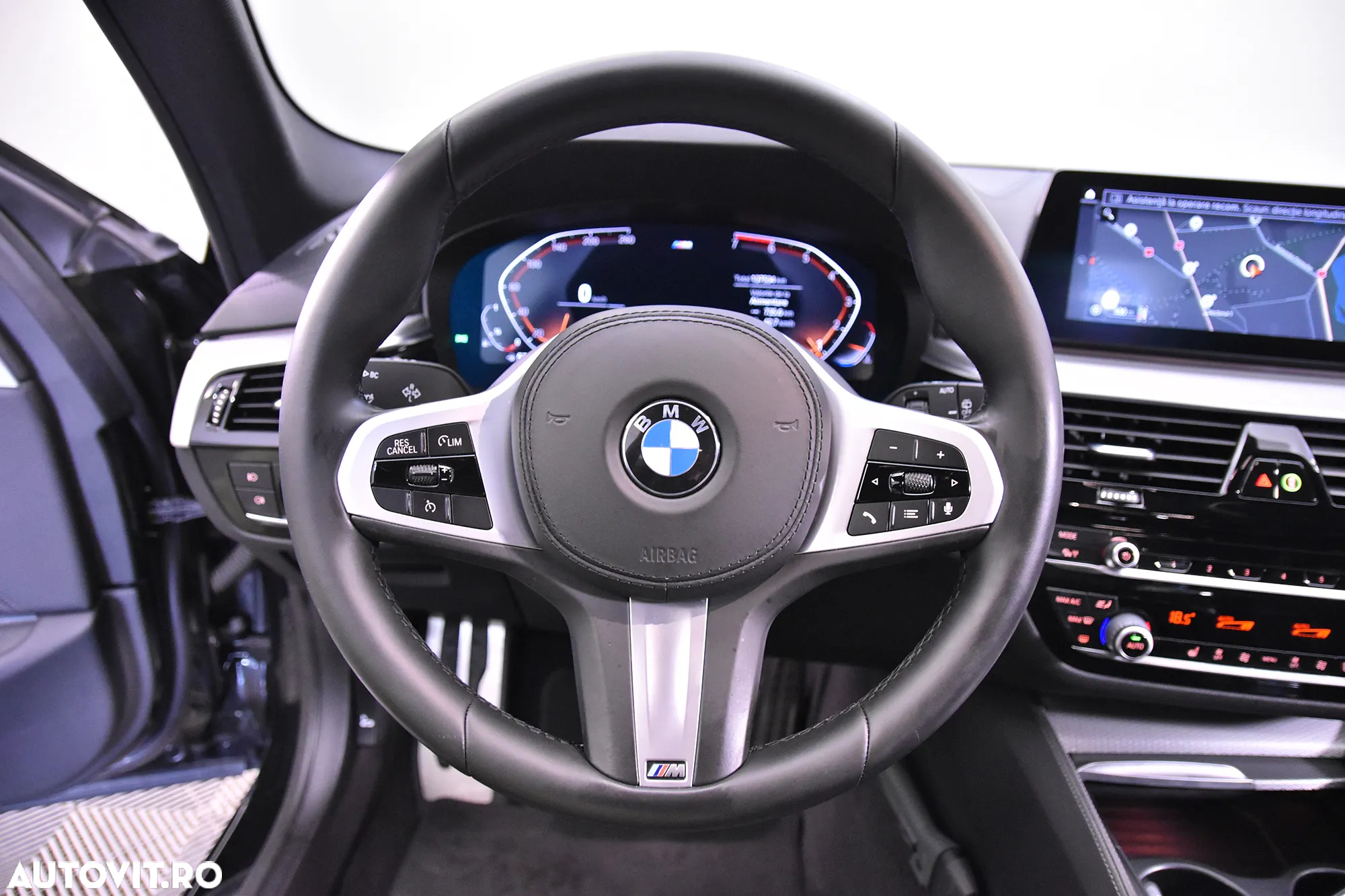 BMW Seria 5 520i Touring Aut. M Sport Edition - 16