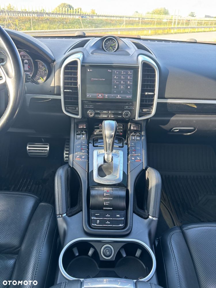 Porsche Cayenne S e-Hybrid Platinum Edition - 20
