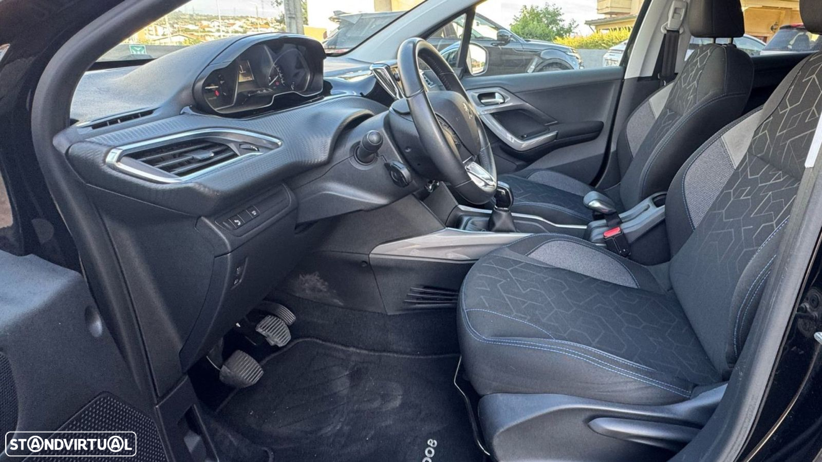 Peugeot 2008 1.2 PureTech Style - 10