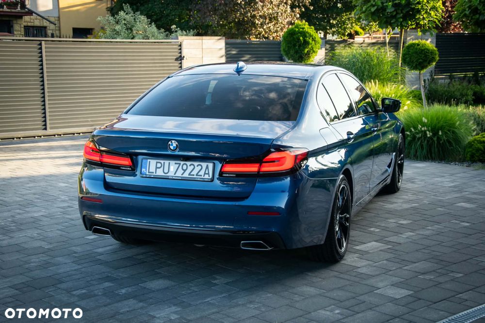 BMW Seria 5 520d MHEV - 17