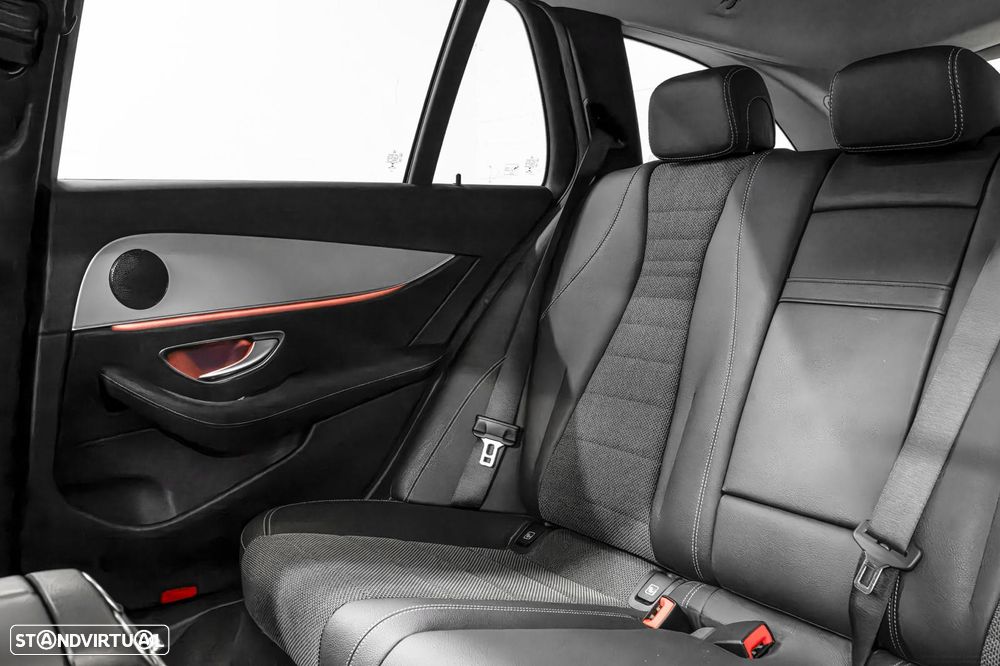 Mercedes-Benz E 300 de Avantgarde - 24