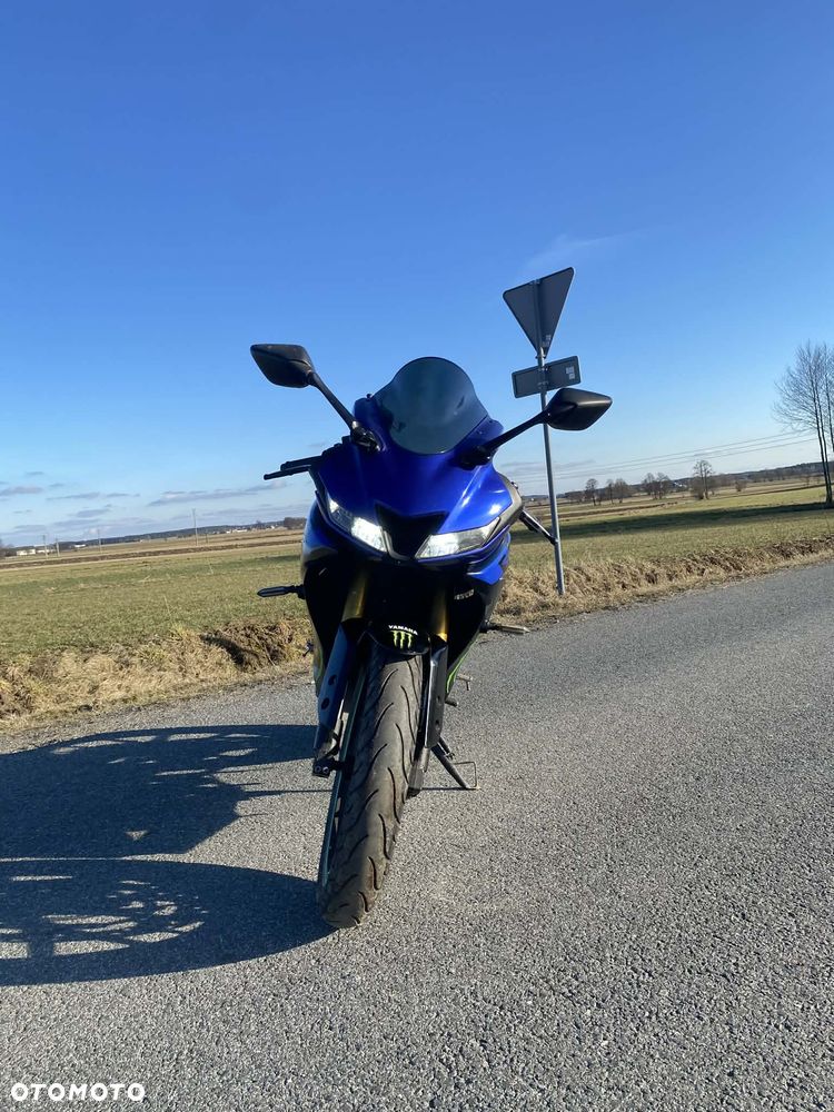 Yamaha YZF - 6