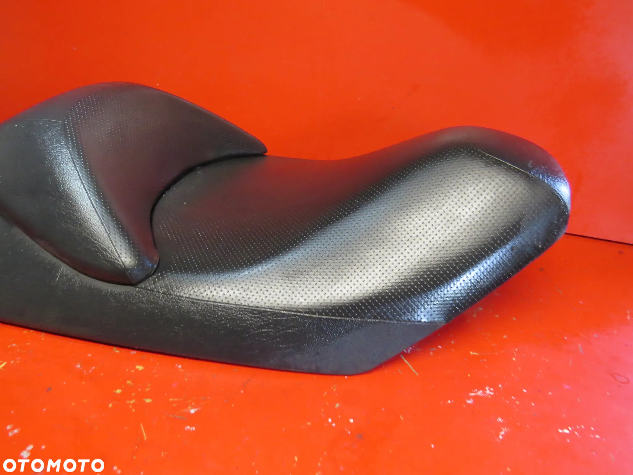 SUZUKI BURGMAN 400 250 07 k7 kanapa siedzenie siodło fotel - 6