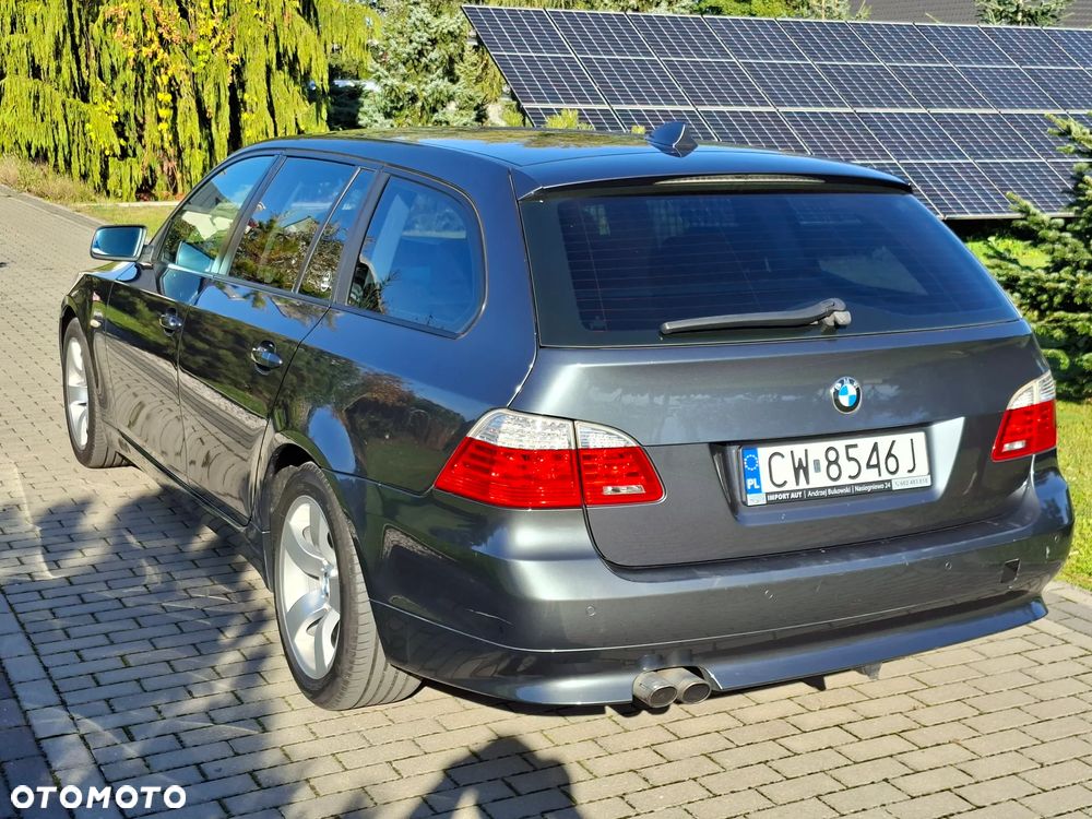 BMW Seria 5 525d - 14