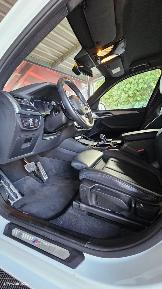 BMW X3 30 e xDrive Pack M Desportivo - 19
