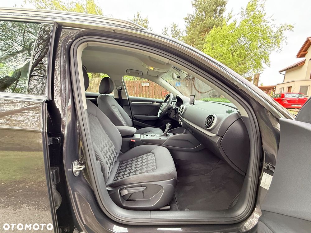 Audi A3 Sportback 1.2 TFSI Attraction S tronic - 26