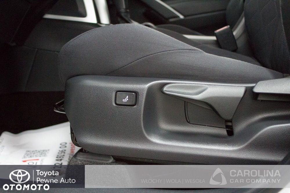 Toyota Corolla Cross - 15