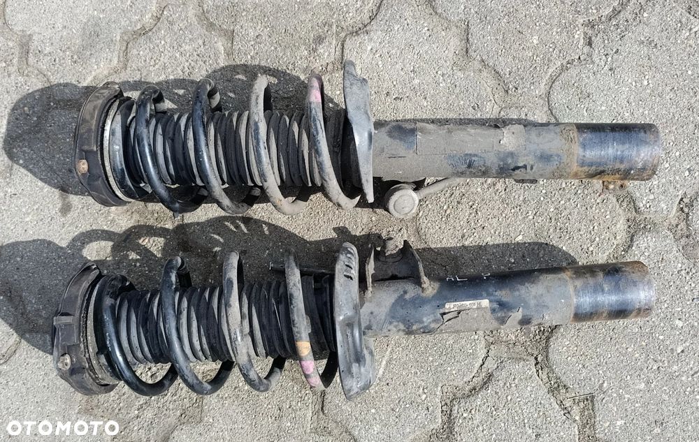 Altea amortyzator przedni przód 1,6TDI lift Altea XL Toledo stan bdb sprawdzone Seat 1T0 413 031 HE