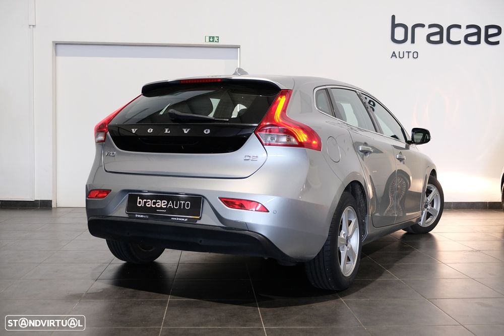 Volvo V40 1.6 D2 Momentum - 6