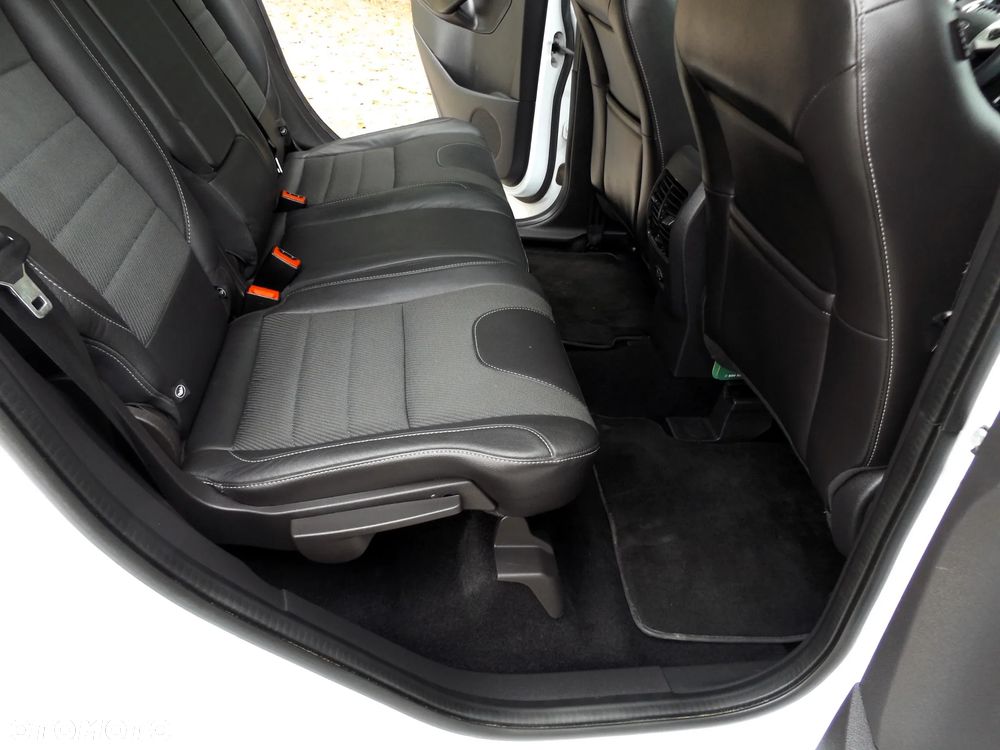 Ford Kuga 2.0 TDCi Titanium - 15