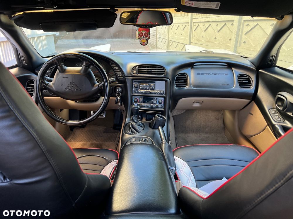 Chevrolet Corvette - 20