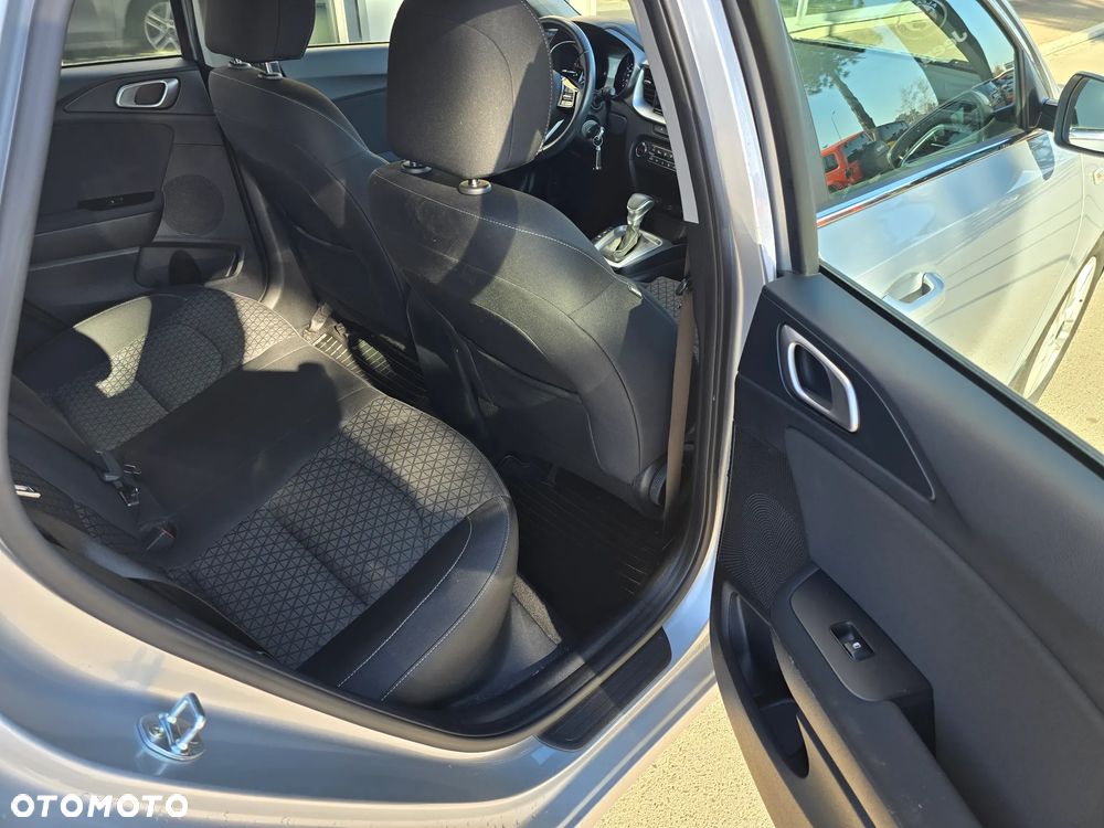 Kia Ceed 1.6 CRDi SCR L Business Line DCT - 12