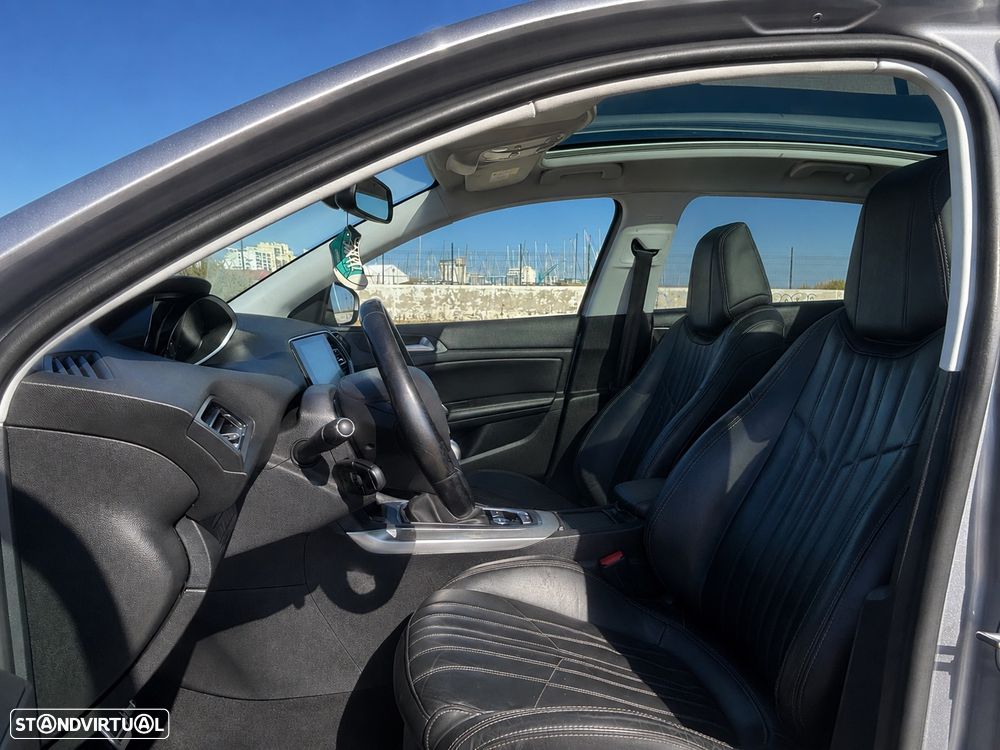 Peugeot 308 1.2 PureTech Allure Full LED - 12
