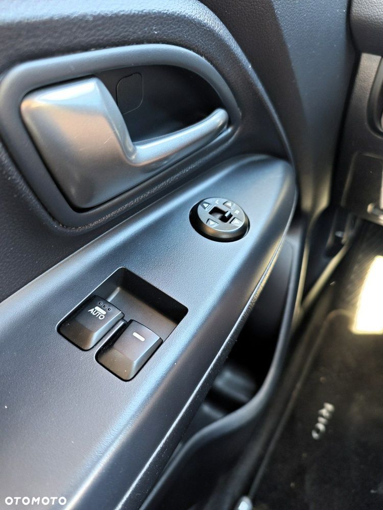 Kia Rio - 19