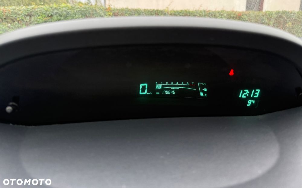 Toyota Yaris 1.3 VVT-i Cool - 19