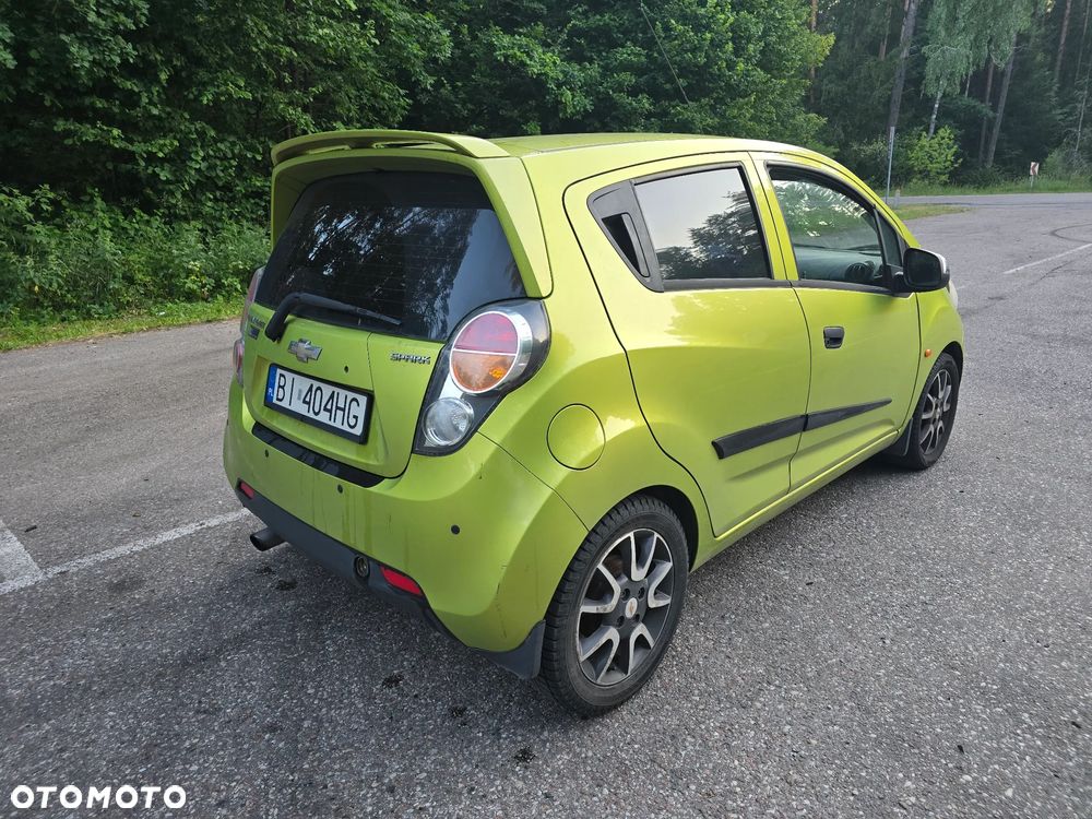 Chevrolet Spark 1.0 Base - 6