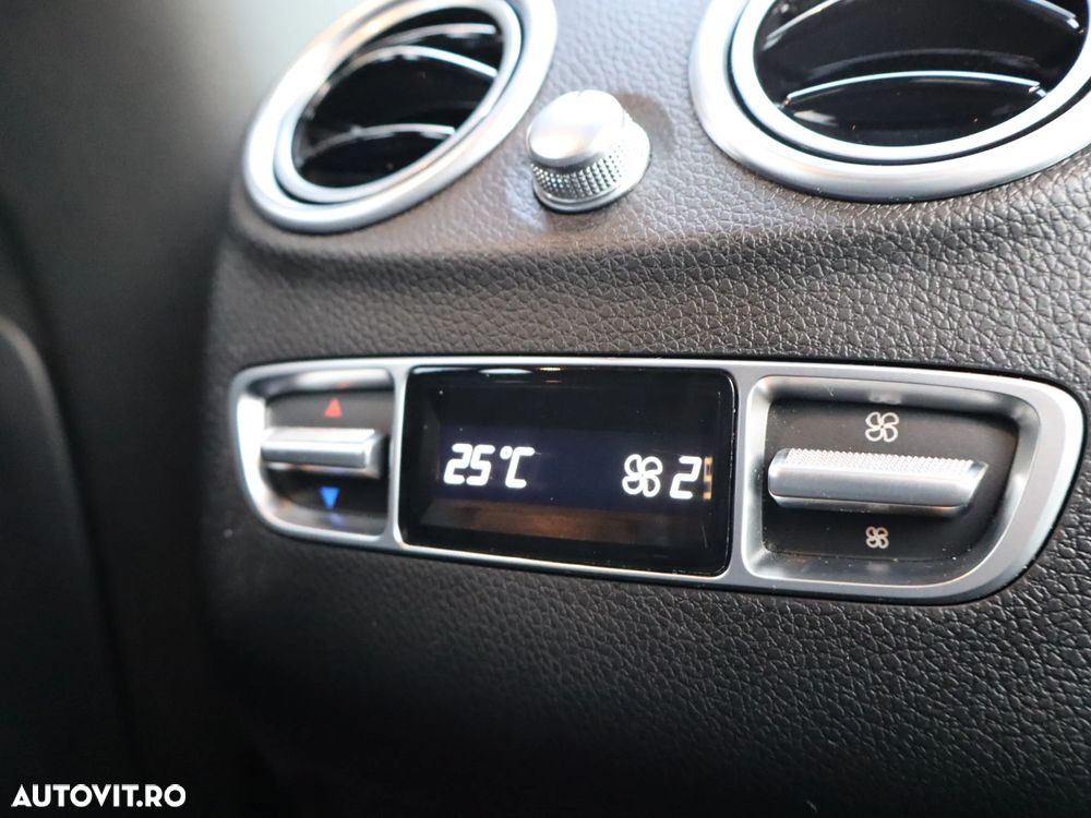 Mercedes-Benz GLC 300 e 4MATIC - 23