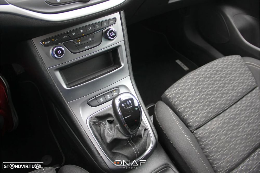 Opel Astra 1.0 Turbo Start/Stop 120 Anos - 20