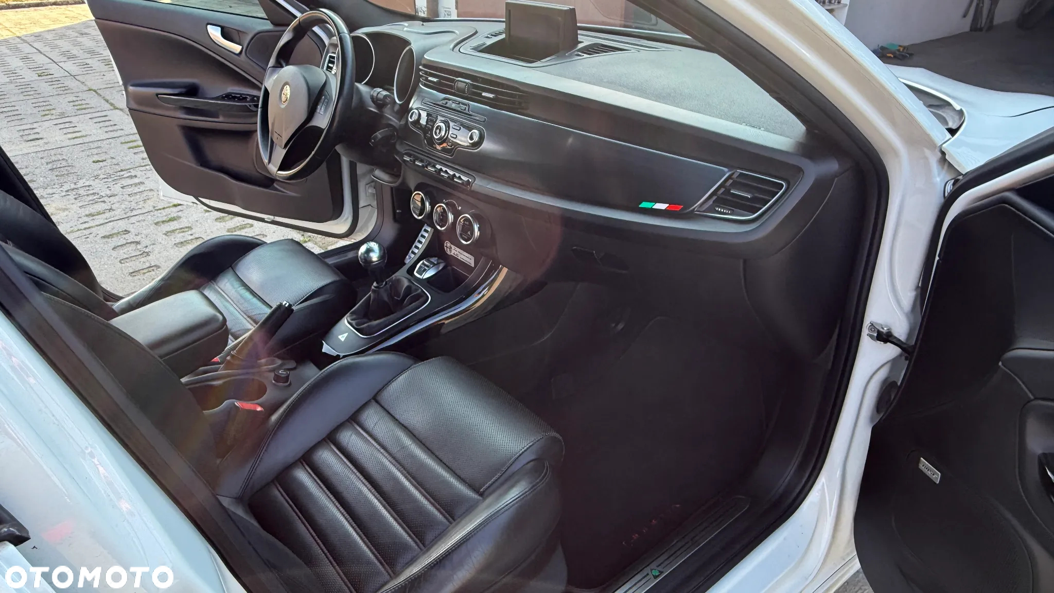 Alfa Romeo Giulietta 1750 TBi Quadrifoglio Verde - 10