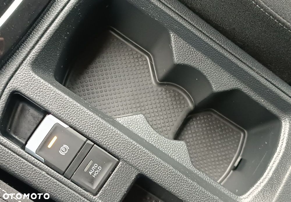 Volkswagen T-Roc - 35