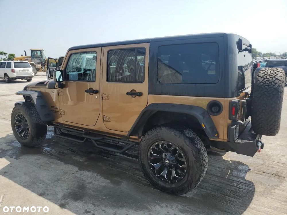 Jeep Wrangler - 3
