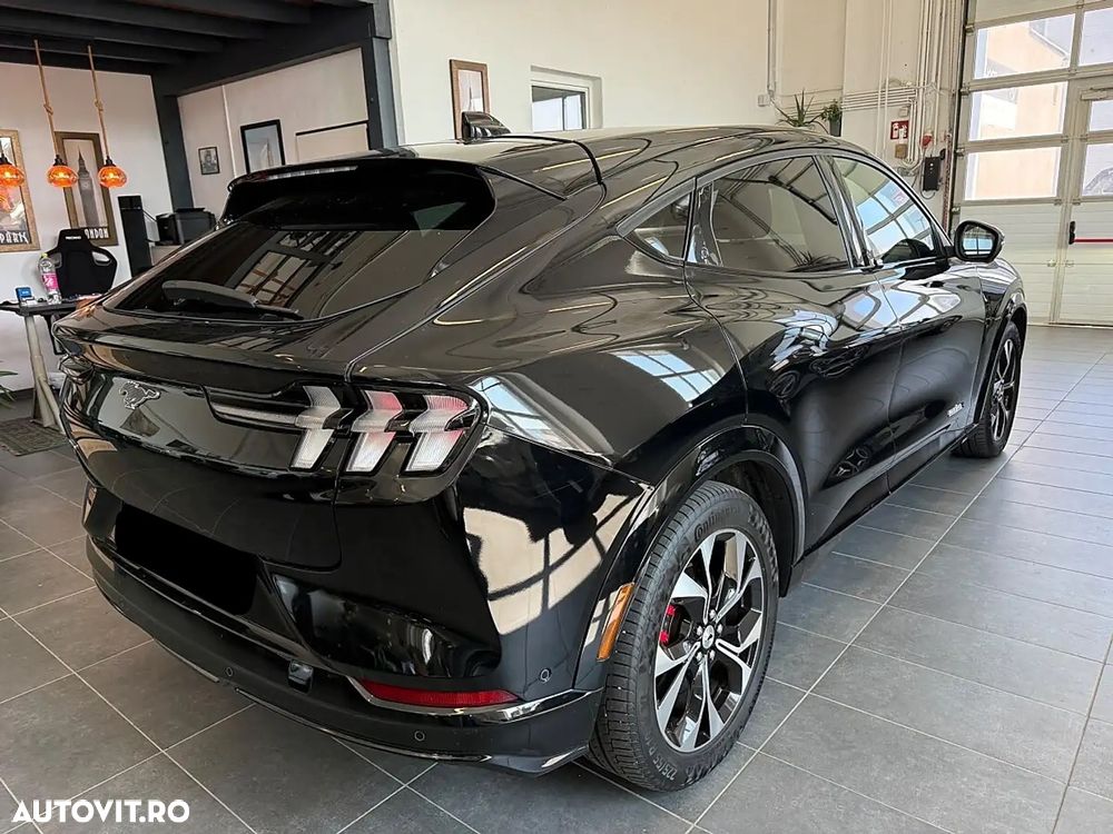 Ford Mustang Mach-E AWD PREMIUM - 5