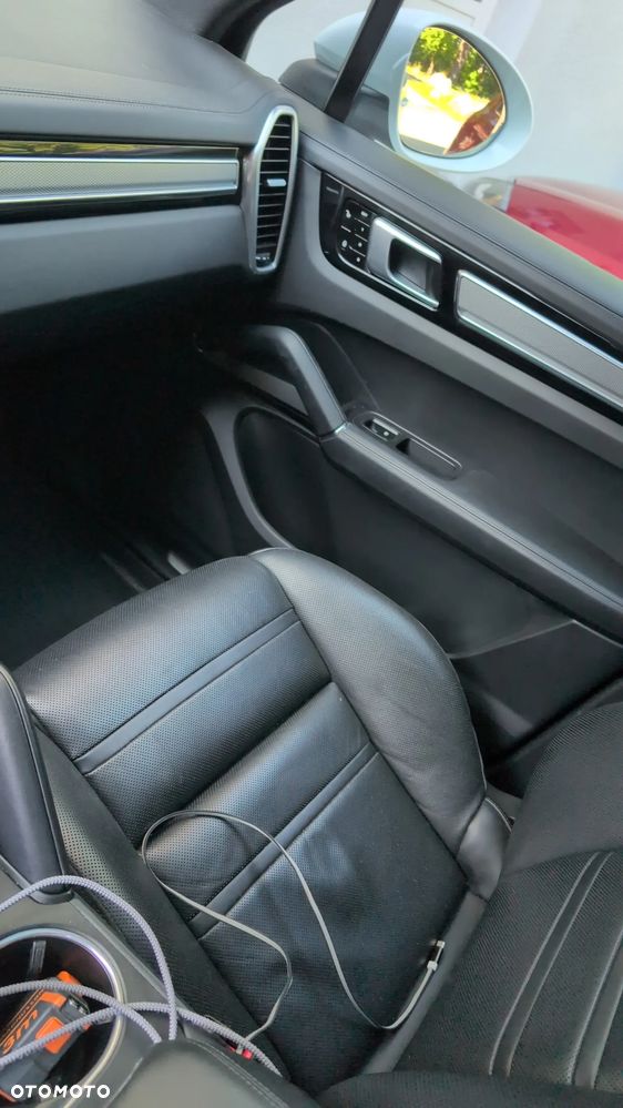 Porsche Cayenne Standard - 10