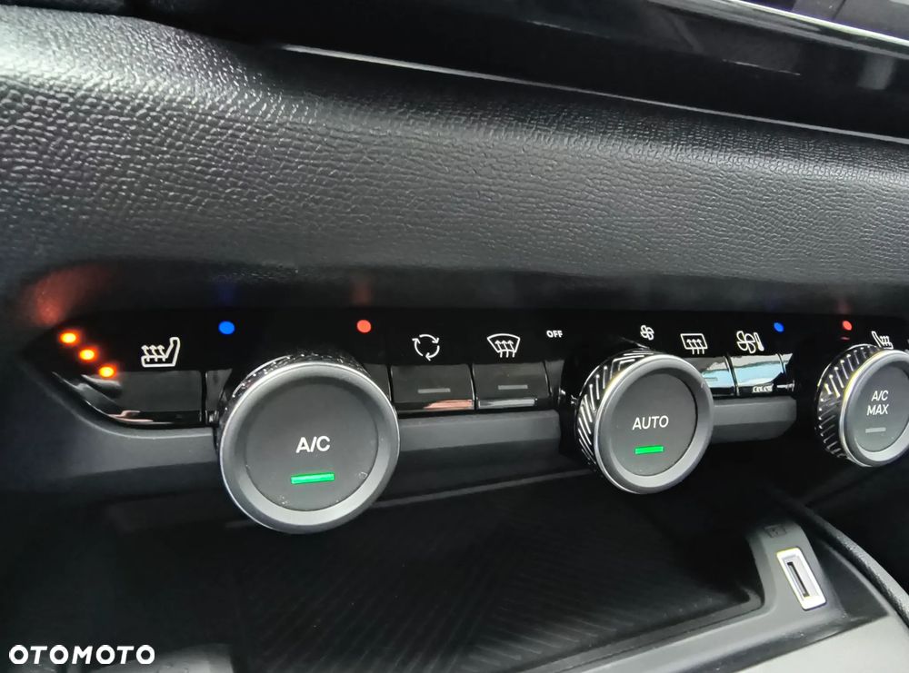 Citroën C4 1.2 PureTech Max S&S EAT8 - 22