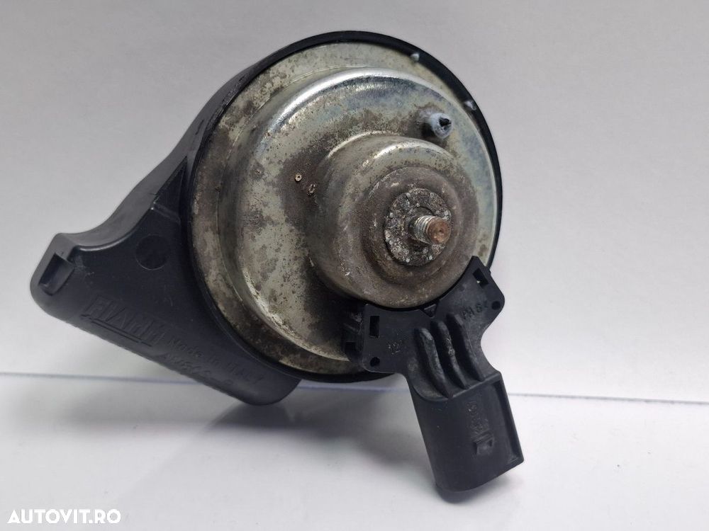 Claxon joase VOLKSWAGEN PASSAT 365 2010 - 20142.0 2.0 TDi BlueMotion CFFB 3AA951221B - 2