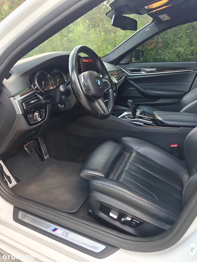 BMW Seria 5 530i M Sport sport - 31