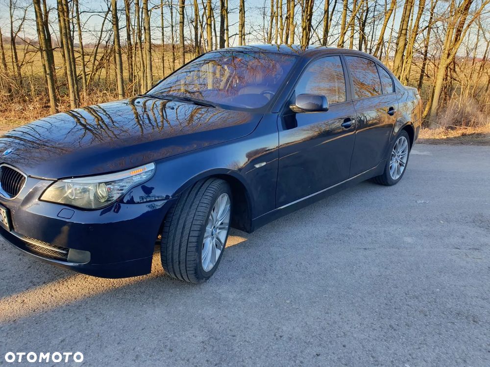 BMW Seria 5 525xi Edition Exclusive - 8