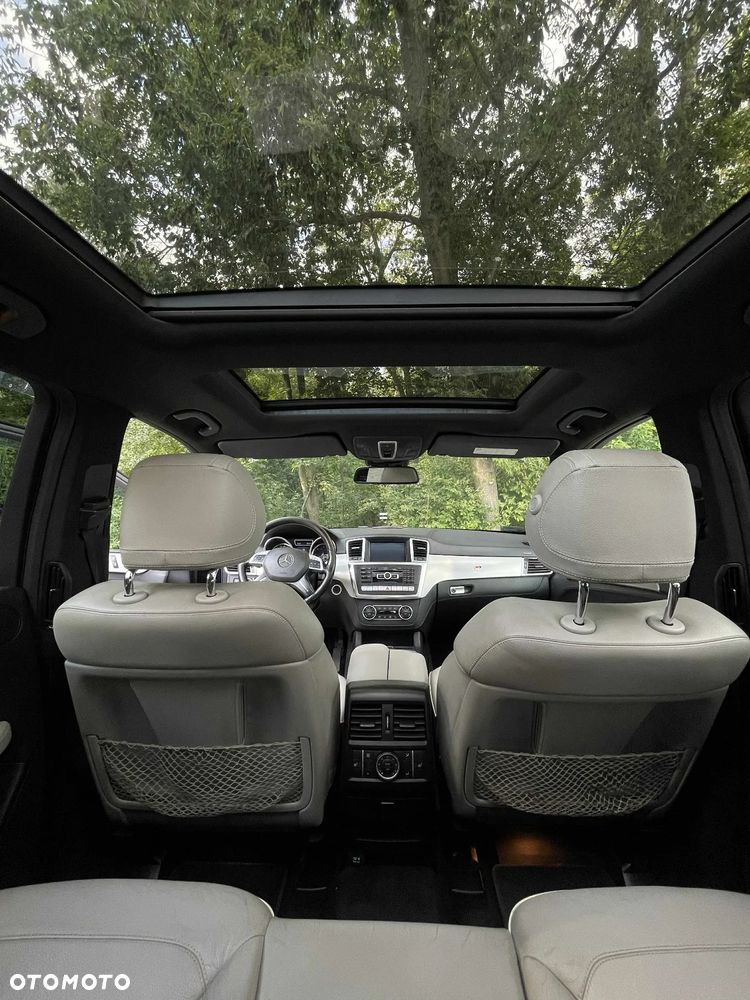 Mercedes-Benz ML 350 BlueTec 4-Matic - 13