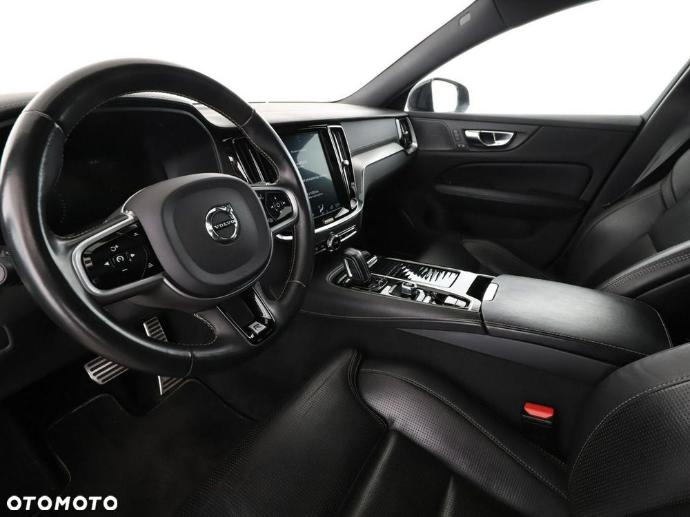 Volvo V60 T8 AWD Twin Engine Geartronic R-Design - 16