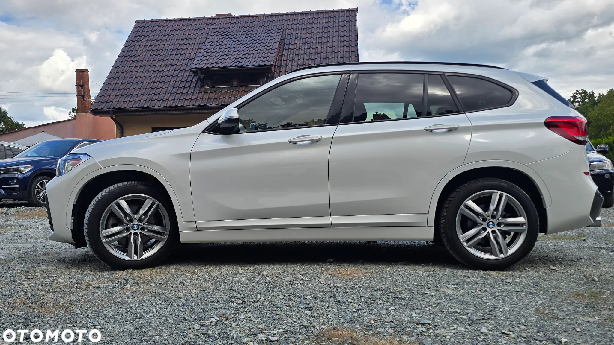 BMW X1 - 13