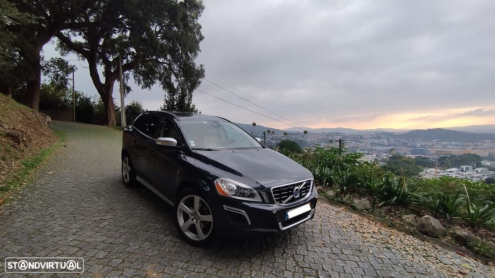 Volvo XC 60 2.0 D3 Drive R-Design 85 Anos Start/Stop - 17