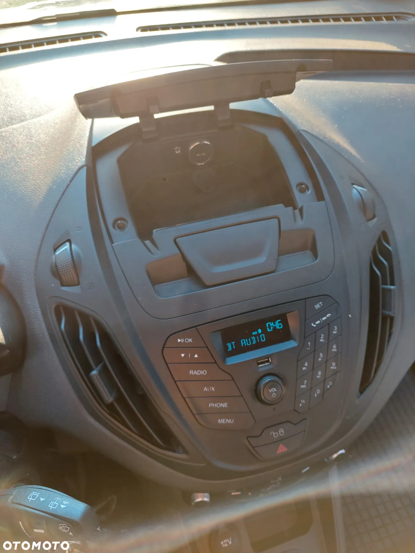 Ford Tourneo Courier 1.5 TDCi Trend - 13